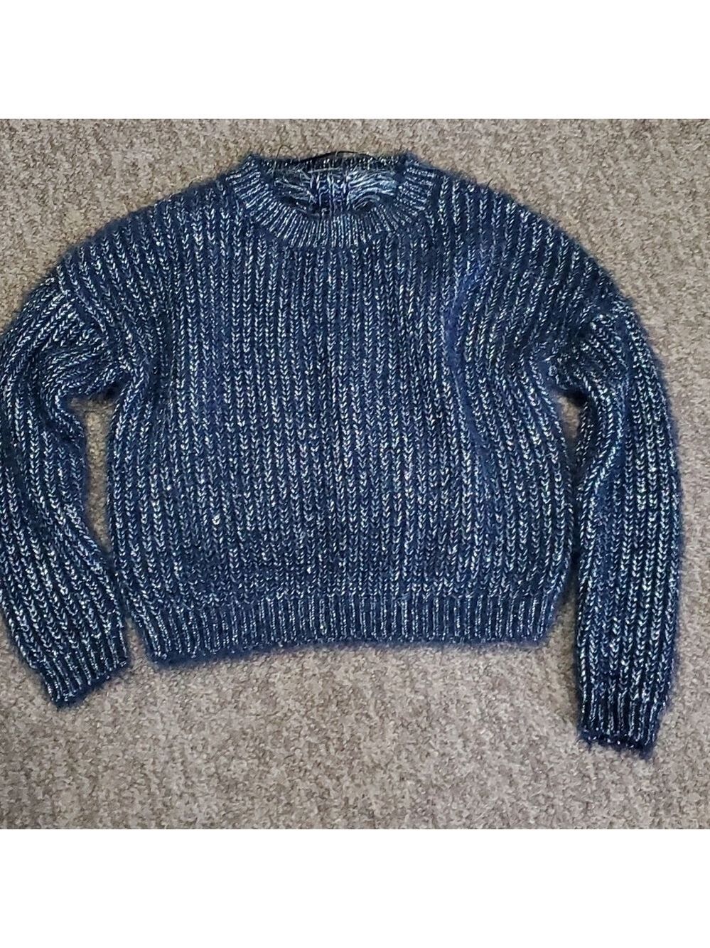 Ladies sweater size medium